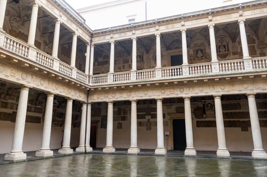courtyard of the University of Padua